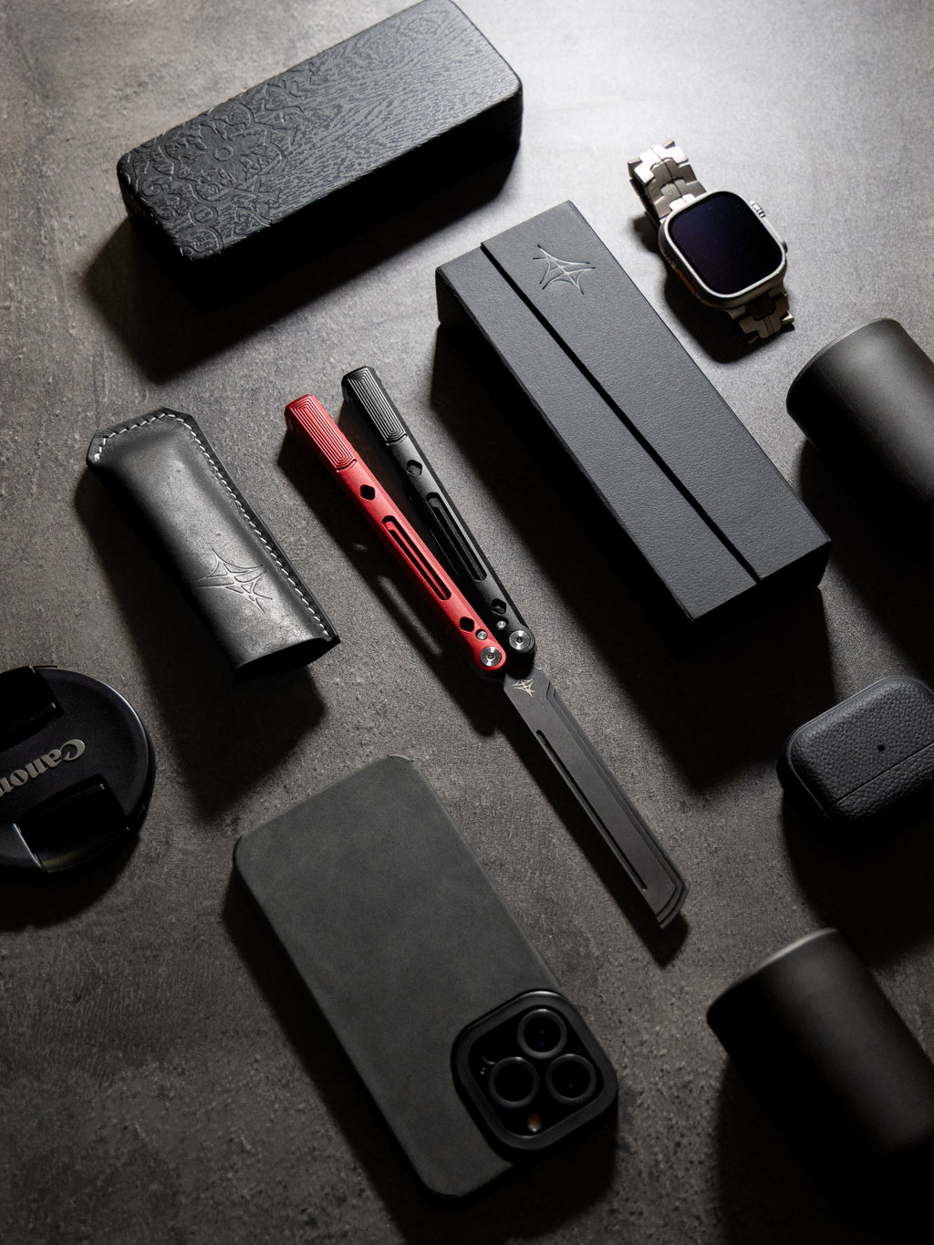 Memento Red & Black